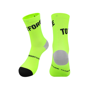 Chaussettes de <span class=keywords><strong>cyclisme</strong></span> pour hommes LINGTU ultra légères et fines, respirantes, confortables, chaussettes de sport au design <span class=keywords><strong>original</strong></span>, chaussettes de <span class=keywords><strong>cyclisme</strong></span> performantes - Product Image 1
