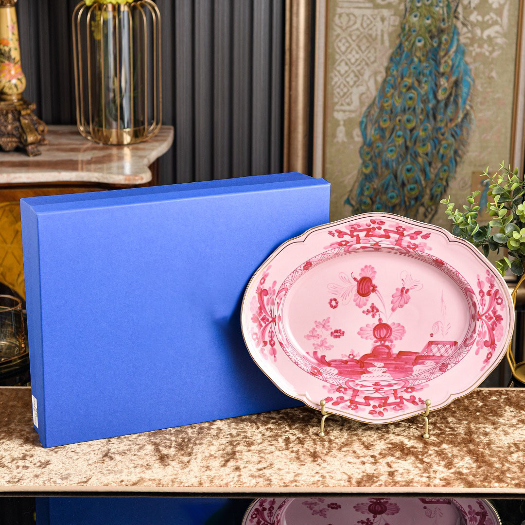 Pink oval plate