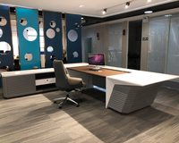Bureau de direction de luxe en bois blanc laqué bureau modulaire de dessus de table spacieux avec directeur LED bureau bureau de bureau bureau