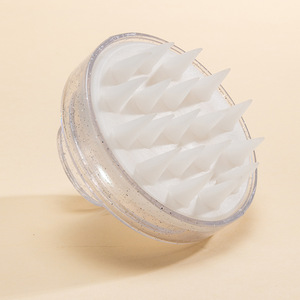 Brosse à cheveux massante pour le cuir chevelu Wanmei, en silicone translucide, à dents souples, dorées et argentées brillantes - Product Image 3