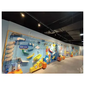 Vente chaude exposition de musée des sciences jeux muraux personnalisés pour enfants tuyaux muraux interactifs mur de balle intérieur pour aire de jeux