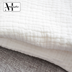 Tissu en <span class=keywords><strong>gaze</strong></span> <span class=keywords><strong>de</strong></span> <span class=keywords><strong>coton</strong></span> peigné 40S à 4 couches, pré-lavé, doux, pour vêtements <span class=keywords><strong>de</strong></span> nuit post-partum et vêtements d'intérieur pour bébé - Product Image 4