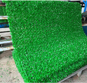 سياج عشب صناعي من البي في سي مقاوم للحريق والأشعة فوق البنفسجية يشبه إبر الصنوبر - Product Image 6