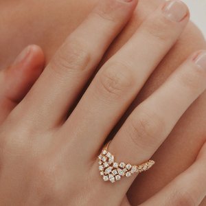 Bague élégante pour femme en moissanite, argent sterling 925 plaqué or, style hip-hop, de luxe, sertie en canal, bijoux de mode étincelants - Product Image 4