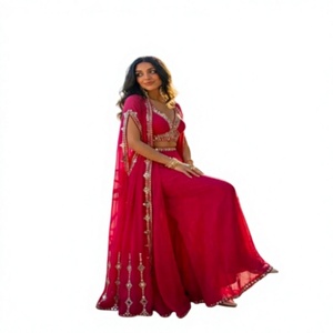 Conjunto KV de Kurta, Palazzo y Dupatta Bordados y Adornados - Product Image 1