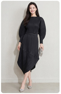 PY 2026 Summer New Arrival Hot Miyake Pleated Evening Plus Size Beige Lantern Sleeve Dress Plus Size Women's Clothing Wholesale - Product Image 3