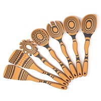 Ensemble d'ustensiles de cuisine antibactériens 7 pièces en fibre de pin, tendance 2025, avec cuillère de cuisson, compatibles lave-vaisselle et micro-ondes, marron clair
