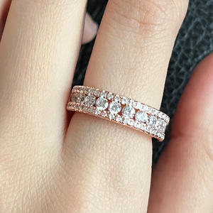 Bague en or blanc F1597 pour femme, classique, diamant rond taille brillant, couleur G naturelle, poids total 0,5 ct - Product Image 3