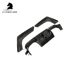 Set di 3 Diffusori Posteriori in Fibra di Carbonio Tipo V per <span class=keywords><strong>BMW</strong></span> F80 F82 M3 M4 2015+ - Product Image 3