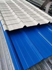 Cubierta de techo de teja de chapa de acero de color aluminio-Zinc resistente a la intemperie duradera personalizada rentable para villas casas de campo balcón - Product Image 4