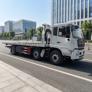 Camion de dépannage à plateau basculant Sinotruk DongFeng de haute qualité, 10 tonnes, pour le sauvetage automobile - Product Image 1
