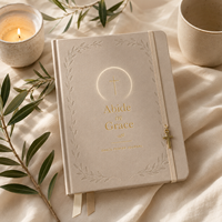 Carnet de Prières LABON en Cuir Végétalien Beige Sable avec Croix Dorée, Couverture Rigide, Coffret Cadeau