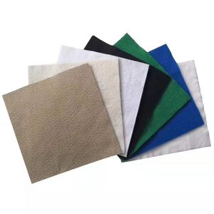 Tissu géotextile non tissé à fibres courtes 100 g/m² 150 g/m² en PP PET blanc pour le jardinage et le contrôle des adventices - Product Image 1