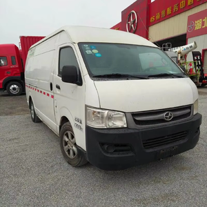Fourgonnette de fret spacieuse Joylong W5, volume de chargement 9,8 m³, capacité de charge 2T, <span class=keywords><strong>2</strong></span> places, essence/diesel Euro 4, 120/5000 kW, mini-fourgonnette de 5,3 m avec élévateur de chargement - Product Image 1
