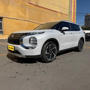 GAC Mitsubishi <span class=keywords><strong>Outlander</strong></span> 2025 2024 <span class=keywords><strong>2023</strong></span> Autos Usados de 7 Plazas 1.5T 48V Híbrido Suave SUV Compacto con Techo Panorámico Universal - Product Image 1