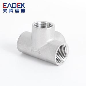 Raccords de tuyauterie d'angle à quatre voies en acier inoxydable 304, connecteur d'angle droit pour porte-vêtements avec filetage interne de 4/6/1 pouce - Product Image 4