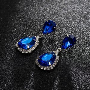 Boucles d'oreilles tendance pour femmes en laiton plaqué argent brillant avec cristaux en forme de goutte d'eau, accessoires quotidiens, bijoux de reine, style coréen - Product Image 3