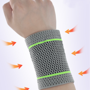 ที่รัดข้อมือแบบถัก AOFIT พร้อมผ้าระบายอากาศ สีเทา ขนาด S-M-L สำหรับแบดมินตัน บาสเกตบอล และการออกกำลังกายในยิม - Product Image 4