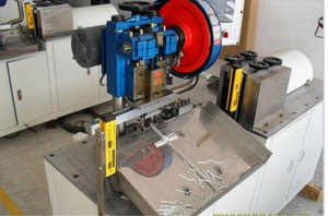 Máy Tạo Hình Móc Treo Lịch Điều Khiển Bán Tự Động Lập Trình Chất Lượng Cao Máy Làm Móc Dây Sắt Mạ Kẽm - Product Image 3