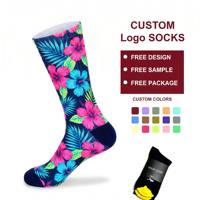 Logo personnalisé Chaussettes athlétiques sans couture 3D impression numérique brodé Design de mode Chaussettes de compression à sublimation solide