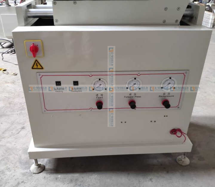 UPVC PVC Windows Welding Machine with PLC Engine Motor Core Components