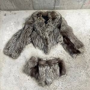 RX Factory Set da Donna con Giacca in Pelliccia di Volpe Rossa Naturale a Pelle Intera e Pantaloncini in Pelliccia Coordinati - Product Image 2