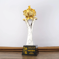 Récompenses créatives de trophée de couronne de résine de cristal en or argent bronze récompenses de reconnaissance de couronne avec la base noire