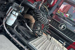 Nouveau Camion Tracteur Fegn Niao 6x4 Euro 5 Transmission Automatique Suspension Pneumatique >450CV Diesel Transport Minier Charge >50T Gauche - Product Image 5