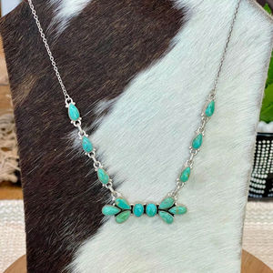 Collier en argent sterling fait main de haute qualité avec turquoise et buffle blanc de Kingman - Product Image 1