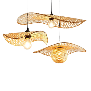 Abat-jour en rotin et bambou fait main, style bohème moderne, écologique, réglable, abat-jour en bambou traditionnel, lampe sur pied en provenance du Vietnam - Product Image 1