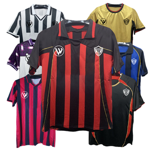 Maglia Retrò di Calcio Italiana Personalizzata, Uniforme Retrò di Calcio Spagnola e Francese, Maglietta da Calcio Turca di Alta Qualità, Abbigliamento da Calcio Rumeno - Product Image 3