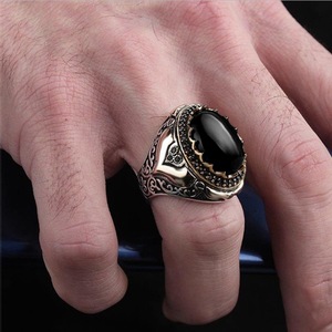 Edelsteinring im Retro-Stil mit ovalem Einlegedesign, Rot und Schwarz, Legierungsringe für Männer und Frauen - Product Image 5
