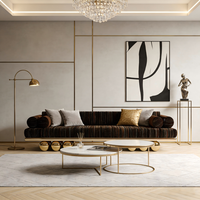 Canapé en tissu de luxe italien, design moderne, structure en acier inoxydable, trois places, mobilier pour salon de villa et projets de manoir