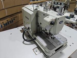 <span class=keywords><strong>Machine</strong></span> à <span class=keywords><strong>coudre</strong></span> à tête ronde d'<span class=keywords><strong>occasion</strong></span> de la marque Brother - Product Image 5