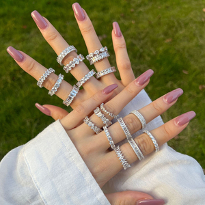 Anillo Clásico de Plata de Ley S925 para Mujer, Chapado en Oro con Circonitas, Ideal para Aniversarios y Fiestas - Product Image 3