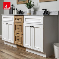 Meuble-lavabo de salle de bain en bois massif Alland Custom, bicolore, en bois de bouleau teinté blanc, avec miroir encadré en bois
