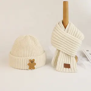 Cappelli invernali sciarpe set per bambini beanie bear pattern ragazze ragazzi cappello lavorato a maglia cappello natalizio rosso bianco carino logo personalizzato economico