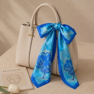 Pañuelo Cuadrado de Satén de Seda Estampado Personalizado 60x60cm con Diseño de Árbol Azul, Pañuelo para el Cuello, Diadema, Accesorio para Bolsos - Product Image 5