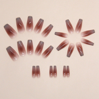 R808 Vente en gros de faux ongles à presser et de pointes en acrylique avec breloques pour ongles, pour des idées de nail art professionnelles et élégantes