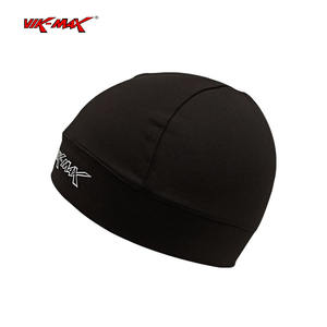 Casque de hockey haute performance avec technologie avancée d'absorption de la transpiration pour un confort maximal pendant les matchs intenses - Product Image 3