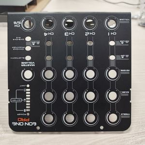 Pièces en tôle d'acier inoxydable et laiton personnalisables, usinage CNC, brochage, découpe laser, perçage supporté - Product Image 3