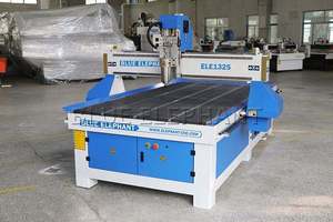 Router CNC de 3 ejes 1325 de bajo costo para trabajar la madera, máquina de grabado de 4*8 pies con husillo de refrigeración por agua - Product Image 6