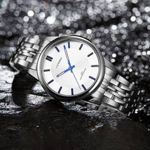Montre-bracelet minimaliste pour homme, bracelet en acier sans marque, résistante à l'eau, mouvement à quartz - Product Image 5