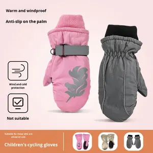 Gants chauds d'hiver de dessin animé pour enfants Sports de plein air Ski & <span class=keywords><strong>Snowboard</strong></span> mitaines coupe-vent en gros - Product Image 2