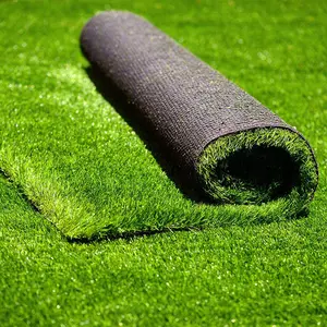 2023 chino más vendido 30mm Altura de la pila paisaje natural hierba falsa artificial césped alfombra rollo en Dubai US francés