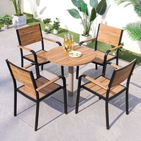 Ensemble de salle à manger d'extérieur de style moderne et résistant aux intempéries 4 chaises à cadre en aluminium robuste et table en plastique et bois pour patio, café et centre de villégiature