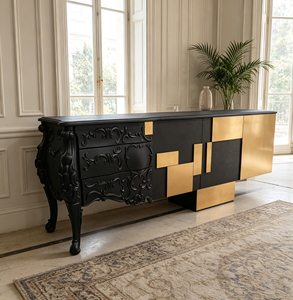 Aparador de Madera Maciza con Patas Talladas Ornamentadas, Acabado Negro, Gabinete de Almacenamiento con Parches Geométricos Dorados para Interiores Clásicos - Product Image 6