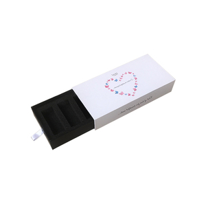 Boîte à tiroir imprimée Cœur Papillon avec insert en éponge noire, gaufrage et revêtement UV pour l'emballage de rouges à lèvres et de tubes cosmétiques - Product Image 3