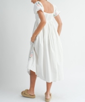 Robe d'été élégante personnalisée pour femme en coton et lin tissé, coupe midi, col carré, imprimé numérique uni, manches bouffantes, style A-line, idéale pour la plage
