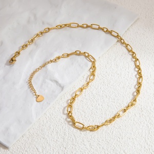 SUMMLY Collar de <span class=keywords><strong>Cadena</strong></span> de Acero Inoxidable Chapado en Oro de 18K de Lujo Ligero con Sensación Prémium, Fabricante de Joyería al Por Mayor de Estilo Vintage y Sencillo - Product Image 3
